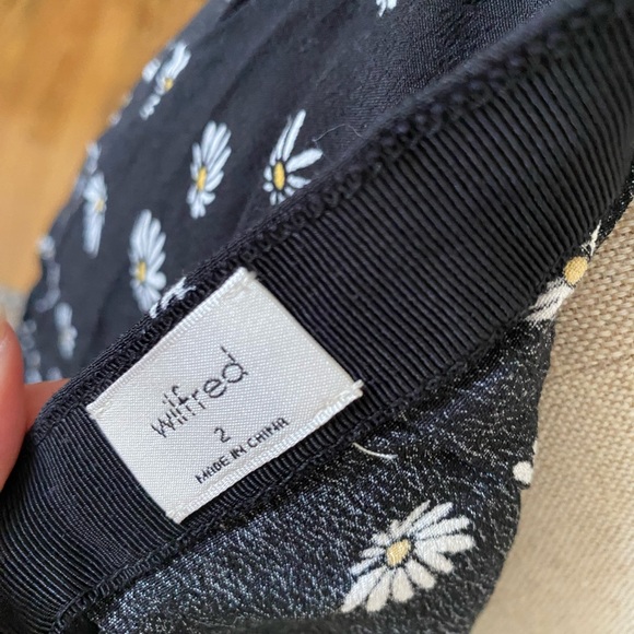 Aritzia Wilfred slip midi skirt - Picture 3 of 5